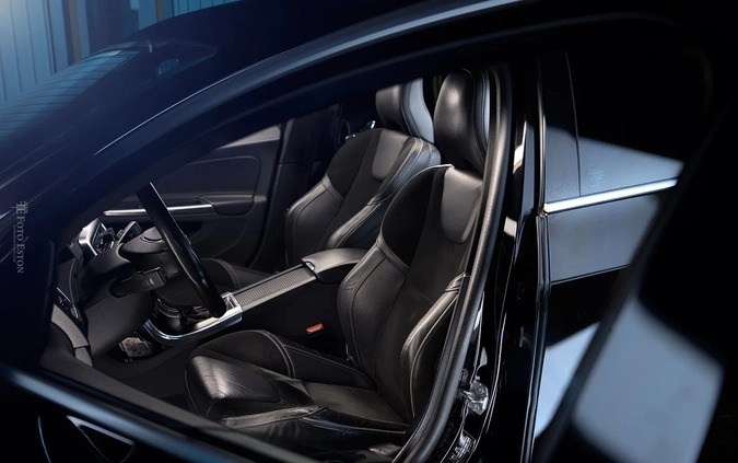 Volvo S60 cena 79900 przebieg: 159000, rok produkcji 2018 z Kraków małe 407